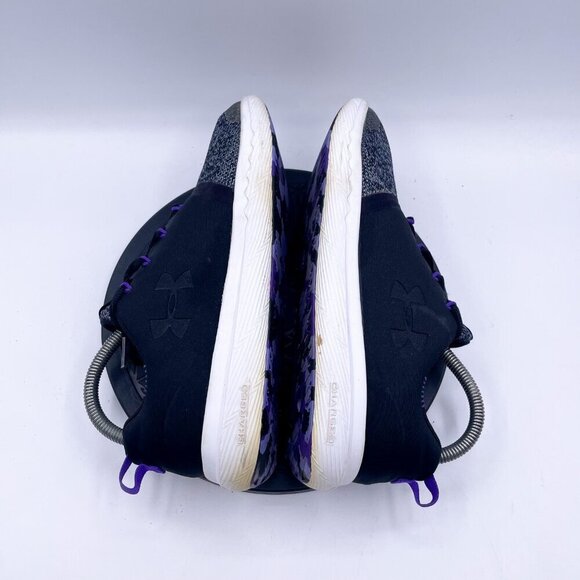 Under Armour UA GS Charged Sneakers Shoes Black Youth Size 7y - Picture 5 of 9